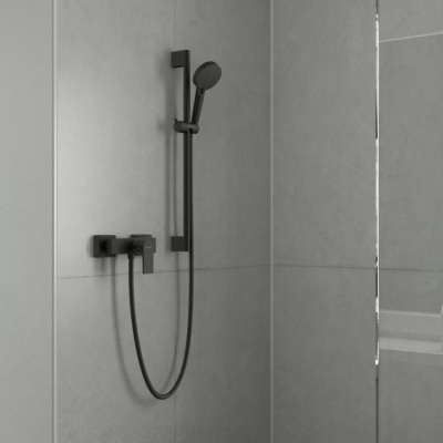 Смеситель для душа однорычажный Hansgrohe Vernis Shape ВМ 71650670 черный. Фото