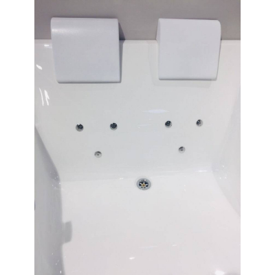 Акриловая ванна с аэромассажем ORANS OLS-BT65100X. Фото